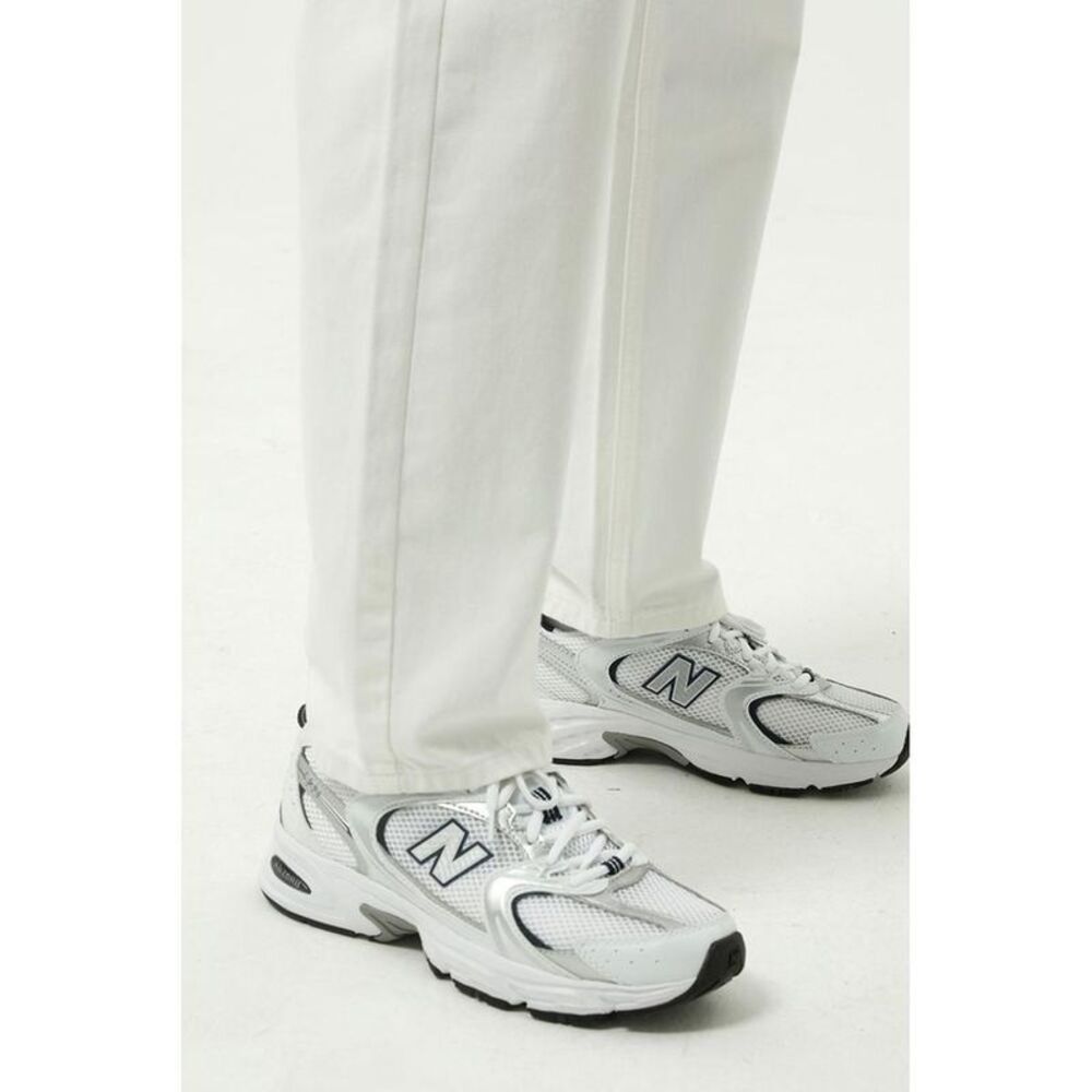 Everyday the Label Washed Straight-Leg Slim Jeans Men Ivory - Picture 2 of 3